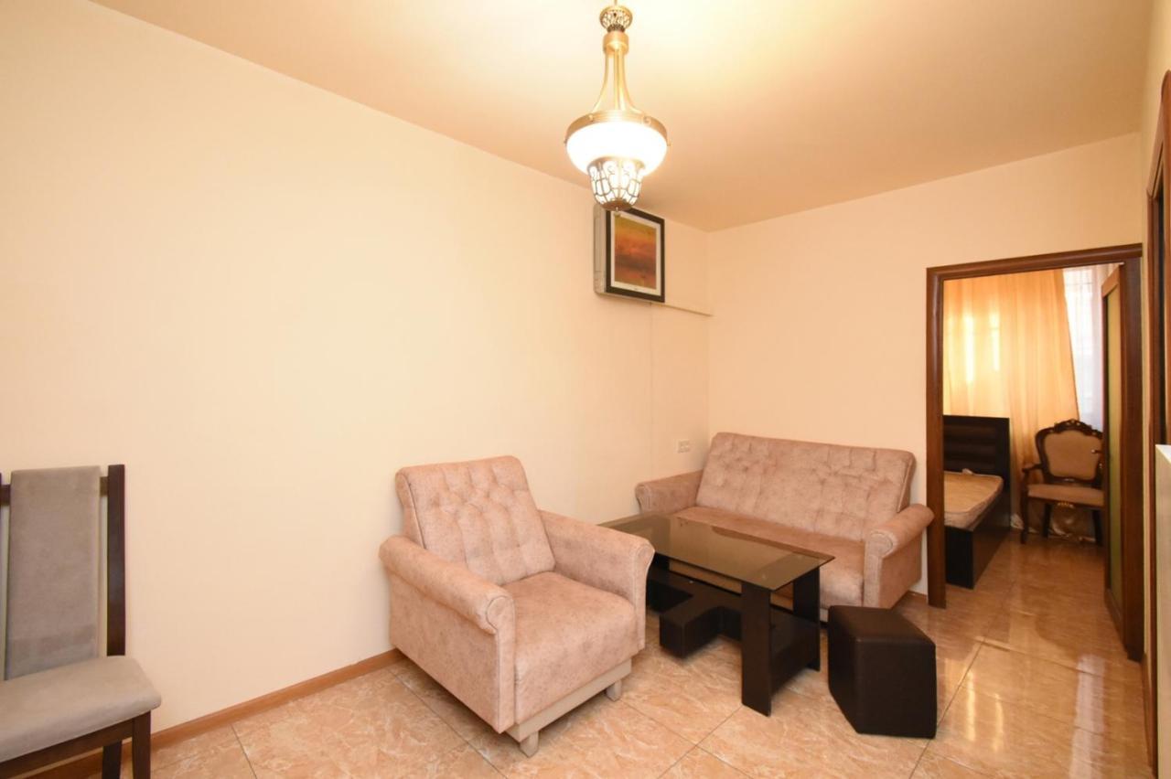 A&X Hostel And Tours Yerevan Luaran gambar